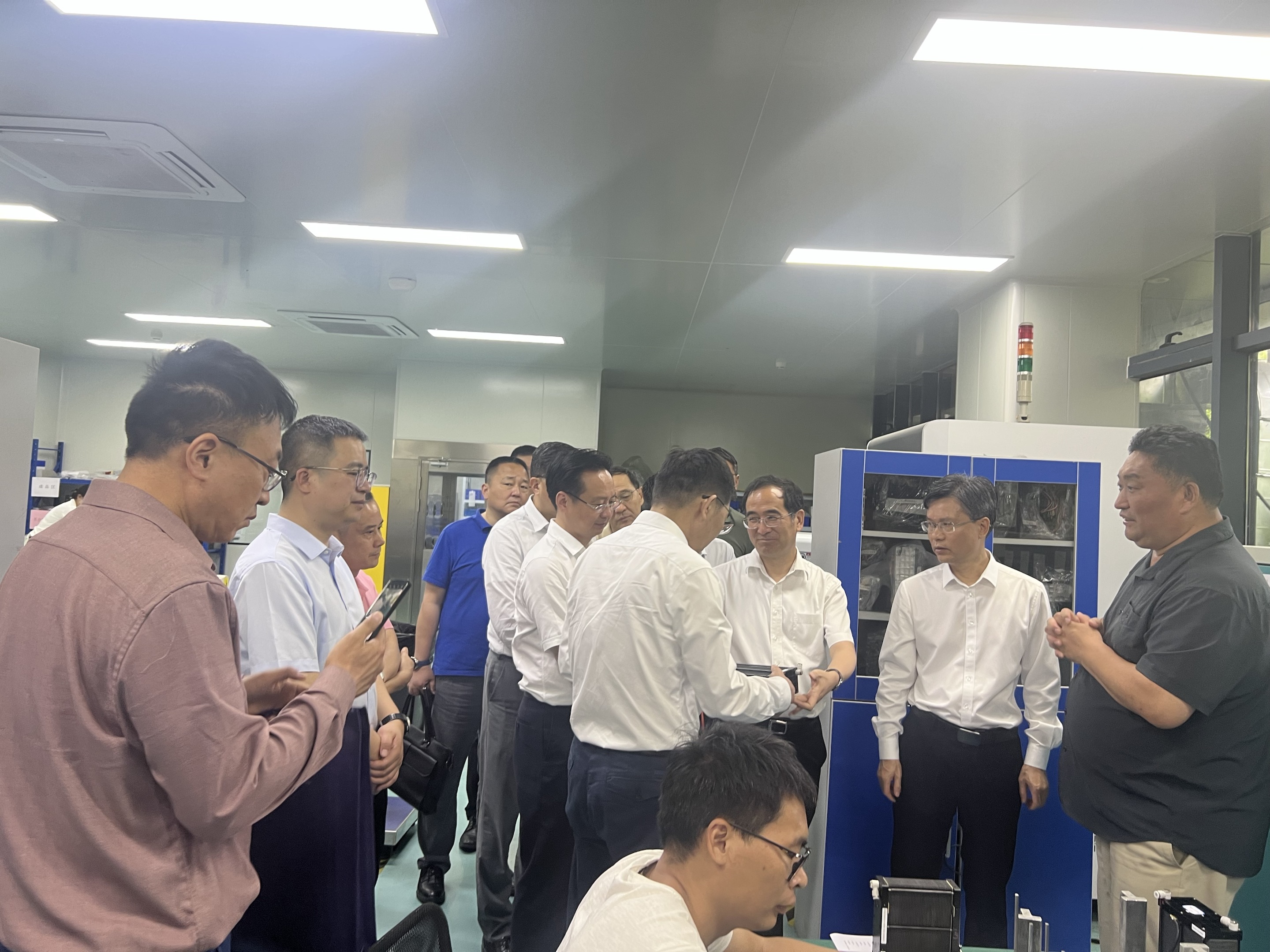 浙江省政協(xié)領(lǐng)導(dǎo)一行蒞臨氫航科技 開(kāi)展“推動(dòng)氫能產(chǎn)業(yè)高質(zhì)量發(fā)展”專(zhuān)題調(diào)研